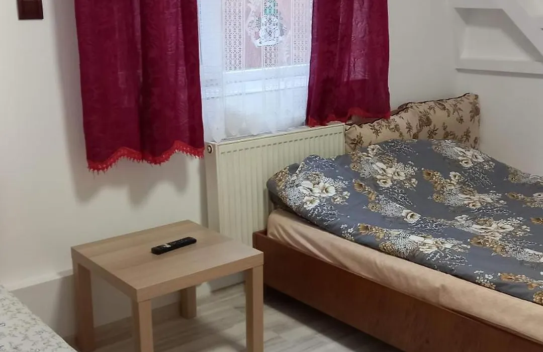 Casa Cu Lavandă-1